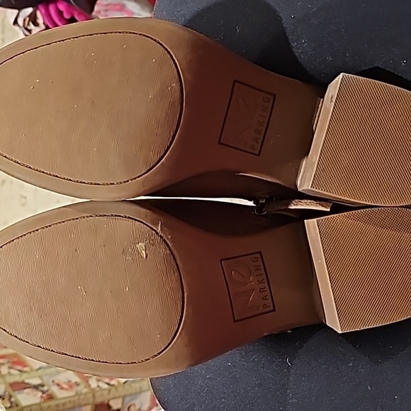 No Parking Womens Ankle Booties - Picture 3 of 6